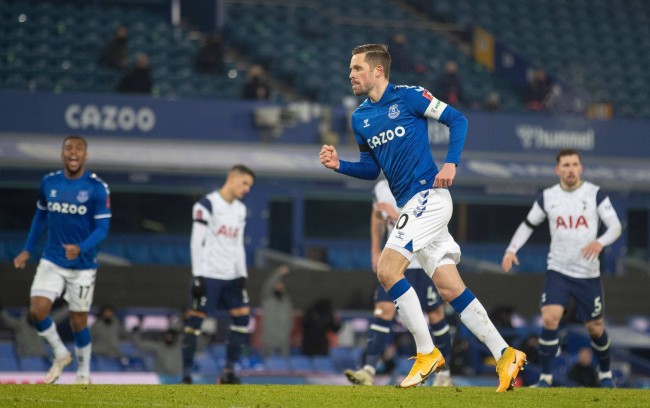 一场对决中 一场对决中